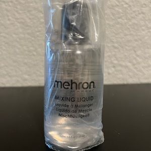 Mehron mixing liquid